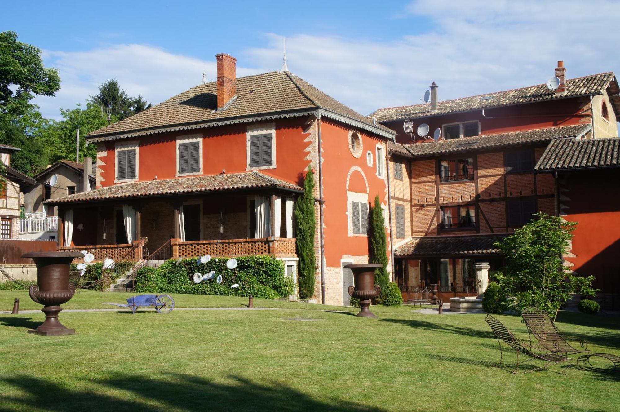 Les Jardins De La Tour Hotel Chatillon sur Chalaronne Bagian luar foto