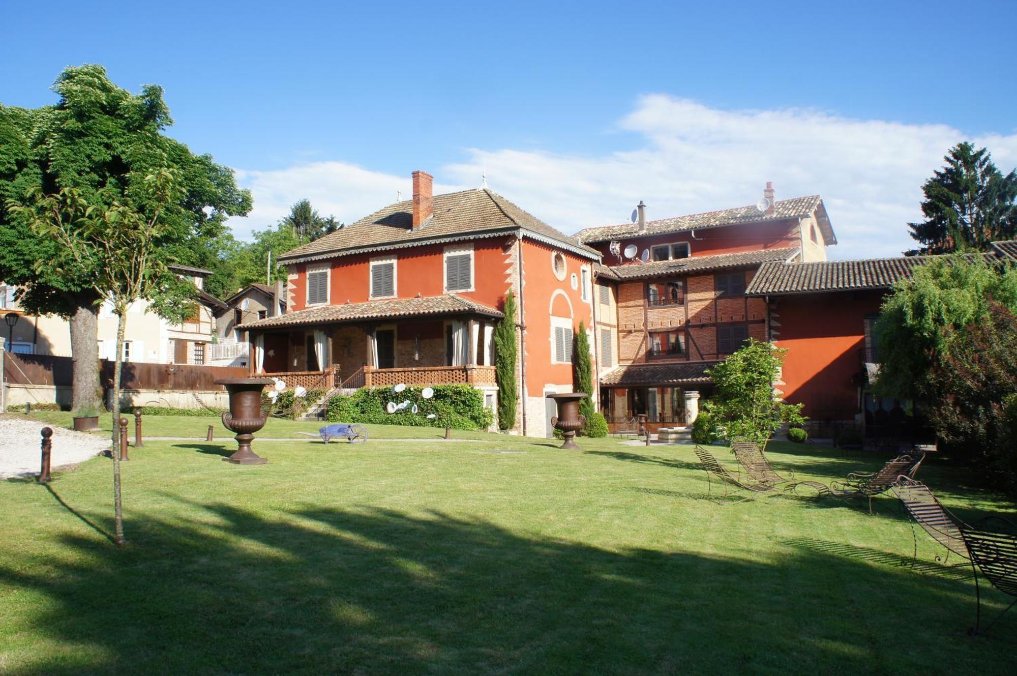 Les Jardins De La Tour Hotel Chatillon sur Chalaronne Bagian luar foto