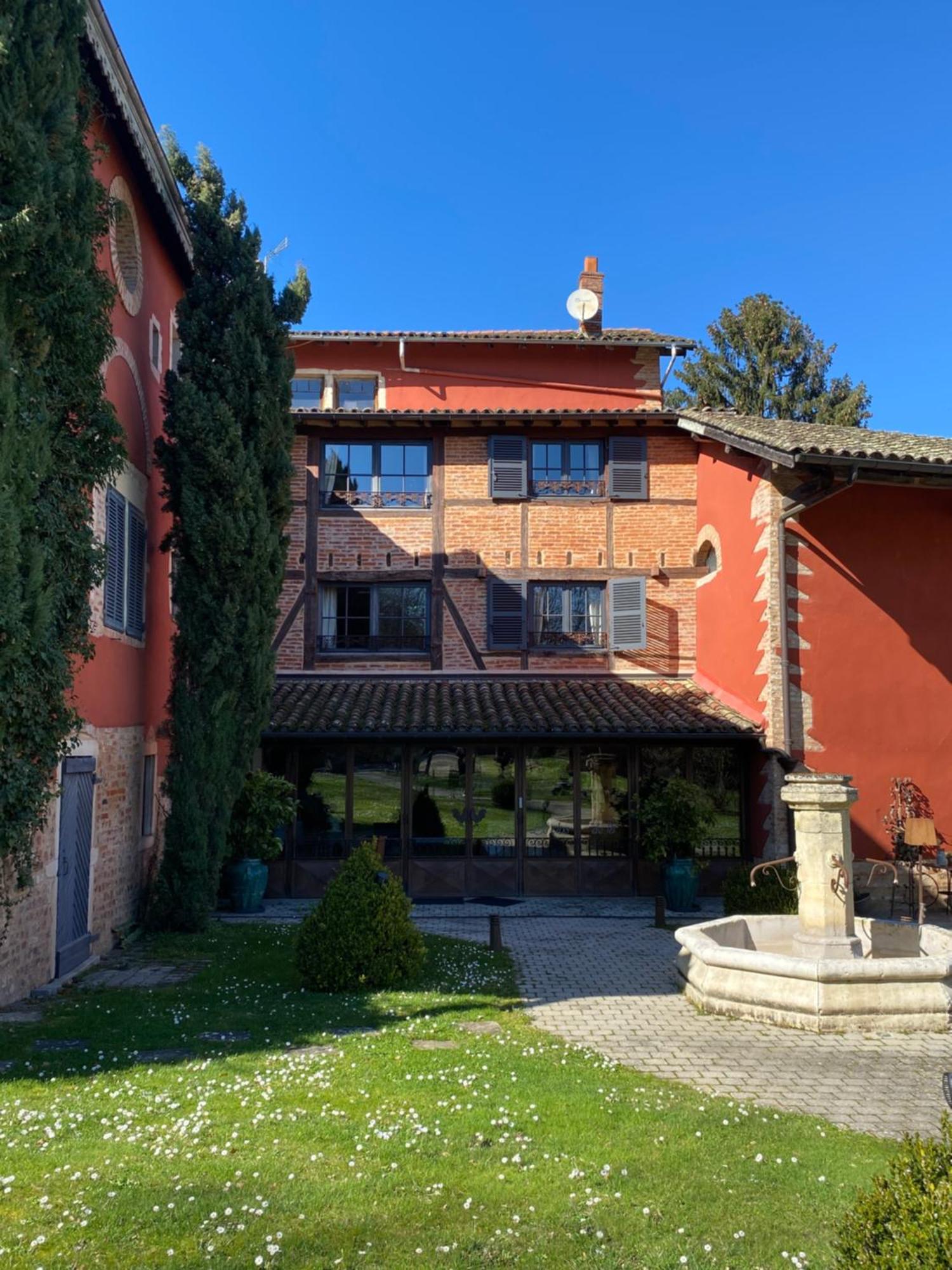 Les Jardins De La Tour Hotel Chatillon sur Chalaronne Bagian luar foto
